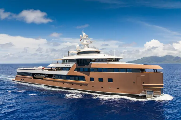 Explorer Class Yacht